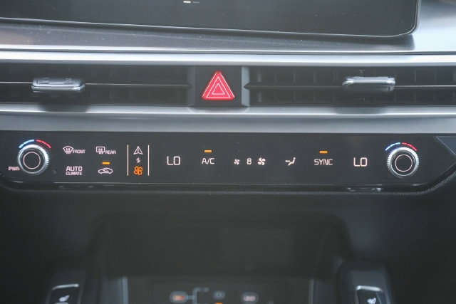 2026 Kia Sorento photo 5