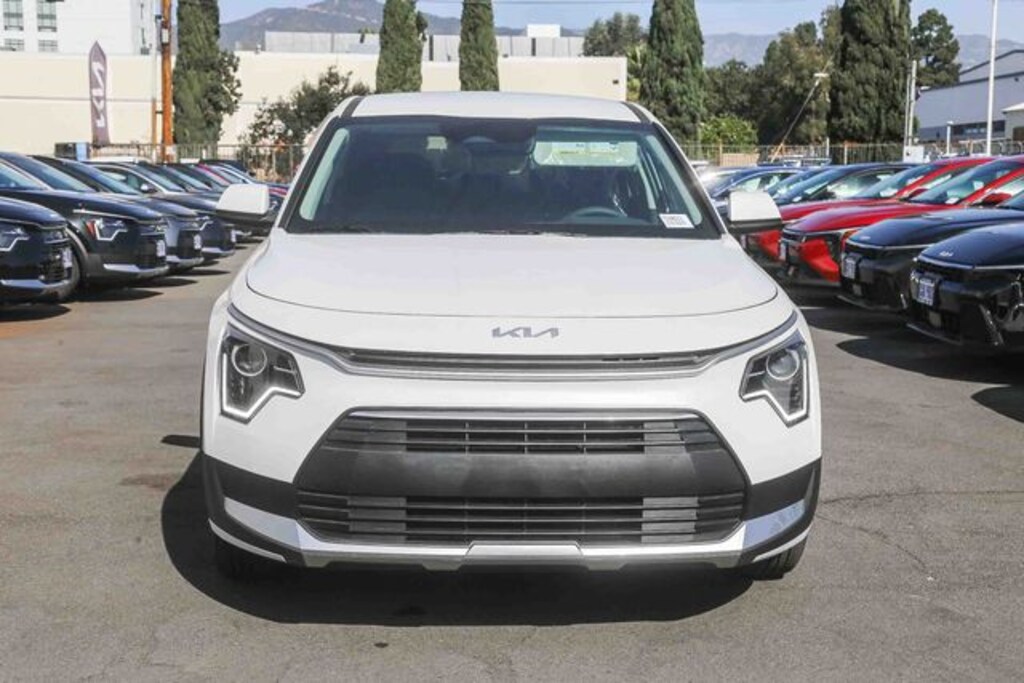 New 2026 Kia Niro LX SUV
