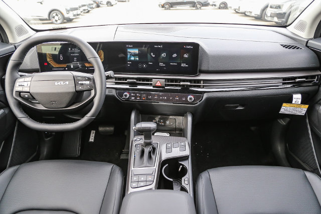 2026 Kia Sportage photo 4