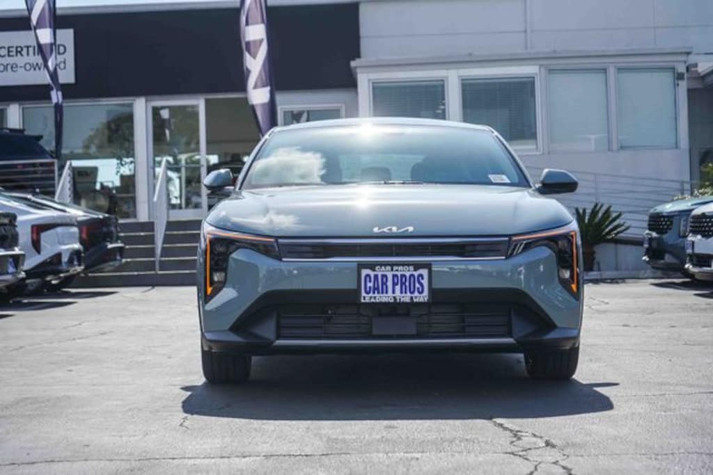 New 2026 Kia K4 EX Sedan