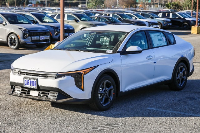 2026 Kia K4 photo 4