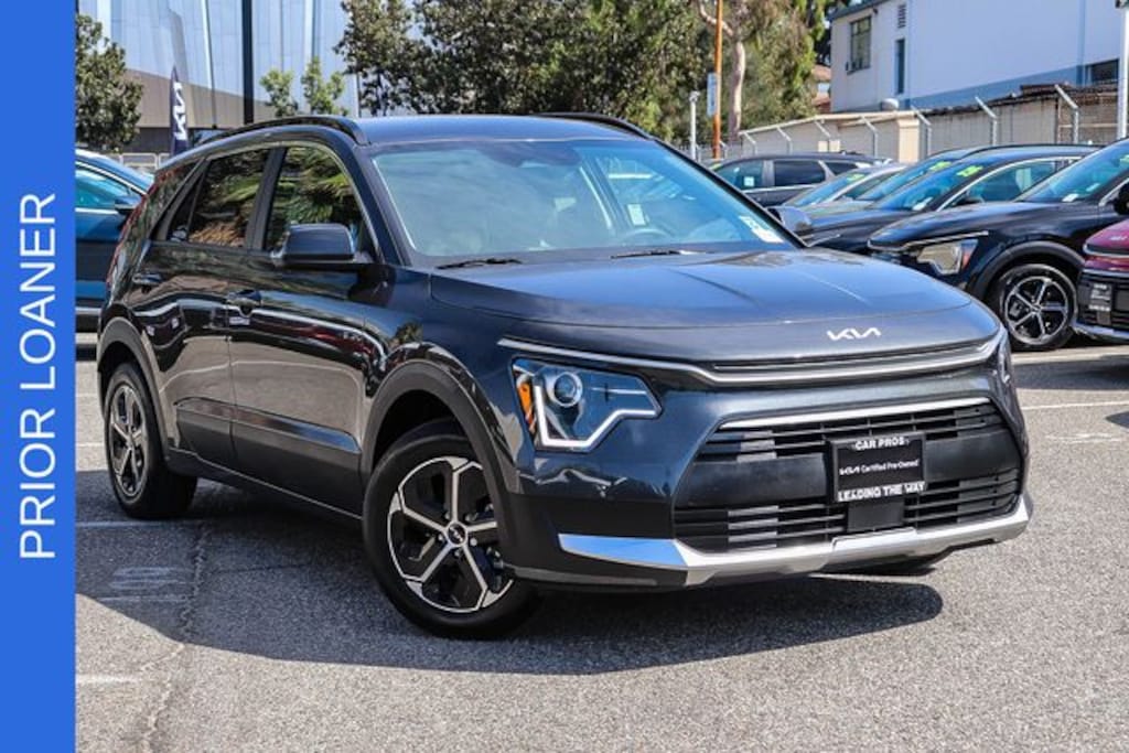 Certified 2025 Kia Niro EX SUV