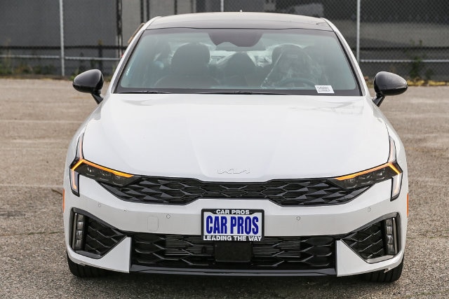 2026 Kia K5 photo 3