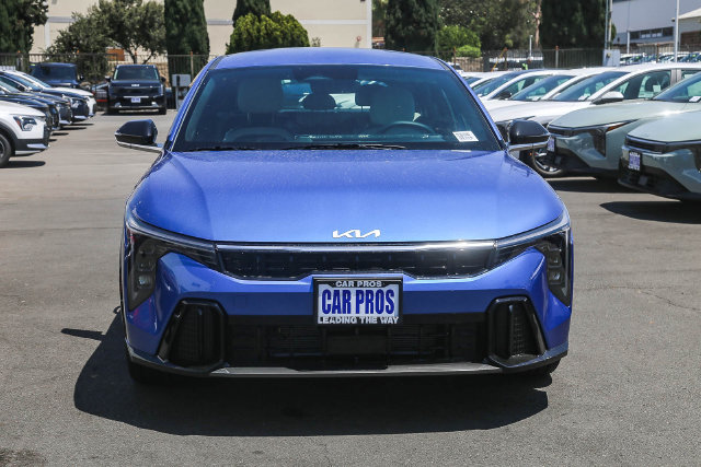 2026 Kia K4 photo 3