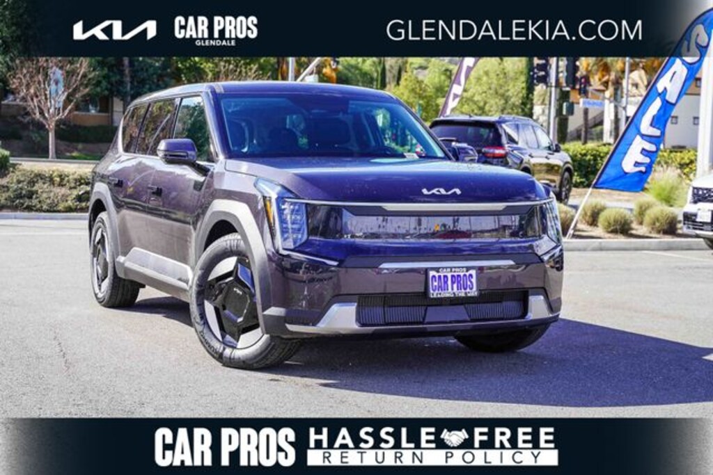 New 2026 Kia EV9 Light Long Range SUV