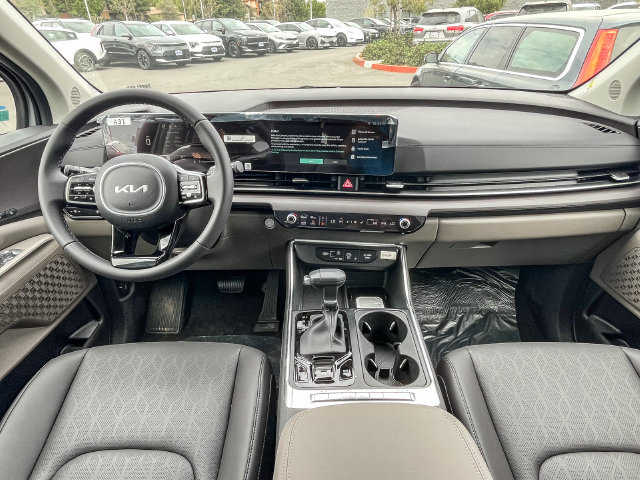 2026 Kia Carnival photo 4