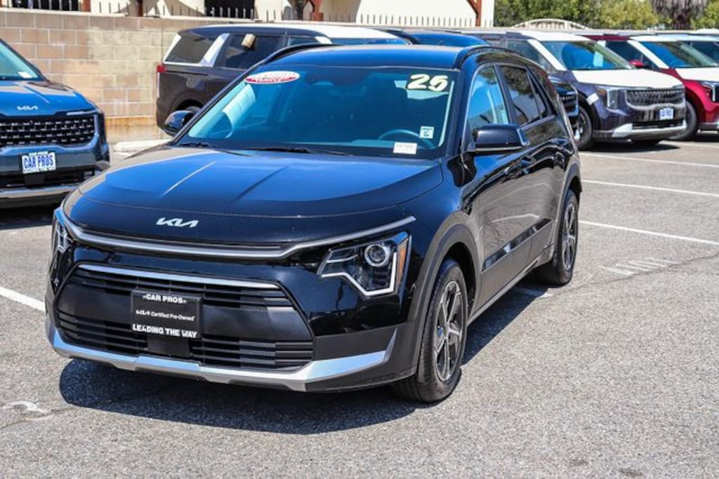 Certified 2025 Kia Niro EX SUV