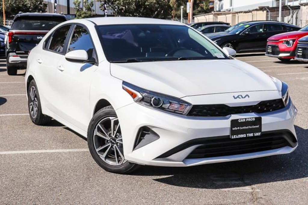 Used 2023 Kia Forte LXS Sedan
