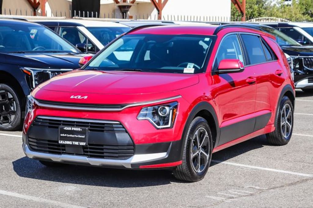 Certified 2025 Kia Niro EX SUV