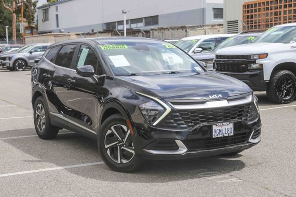 Used 2023 Kia Sportage Hybrid LX SUV