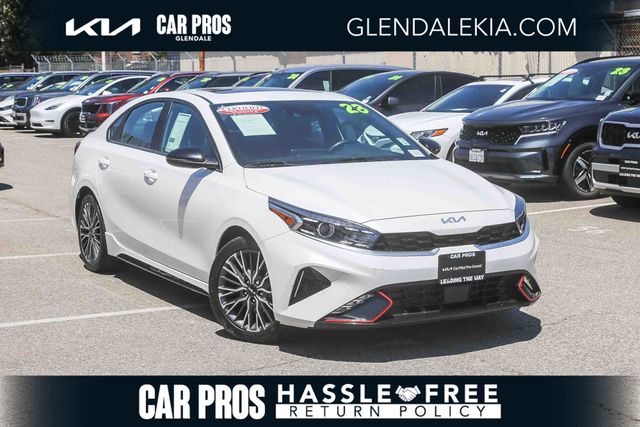2023 Kia Forte GT-Line AT's photo