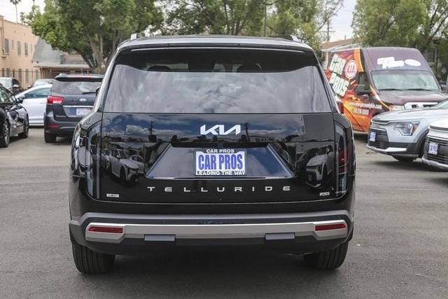 2027 Kia Telluride EX - Photo 16