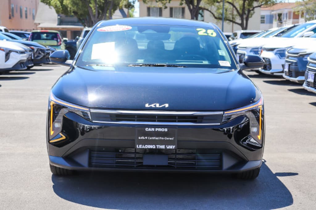 Certified 2025 Kia K4 LX Sedan