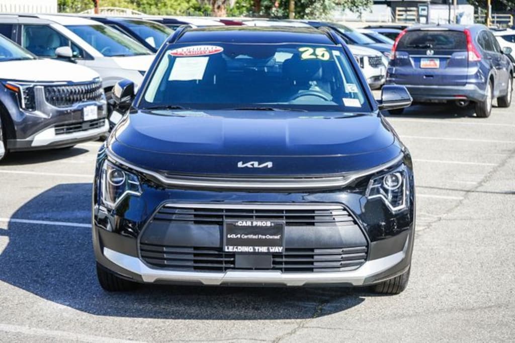 Certified 2025 Kia Niro EX SUV