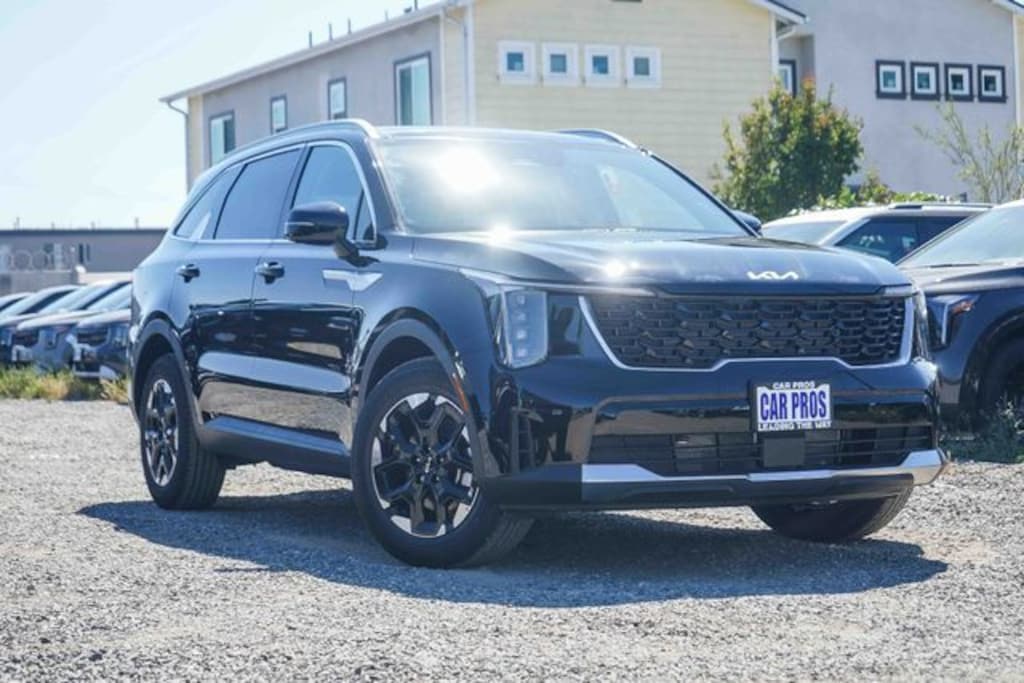 New 2026 Kia Sorento S SUV