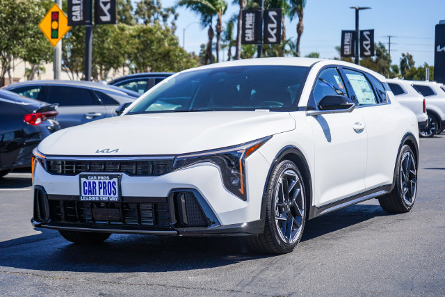 2026 Kia K4 photo 4