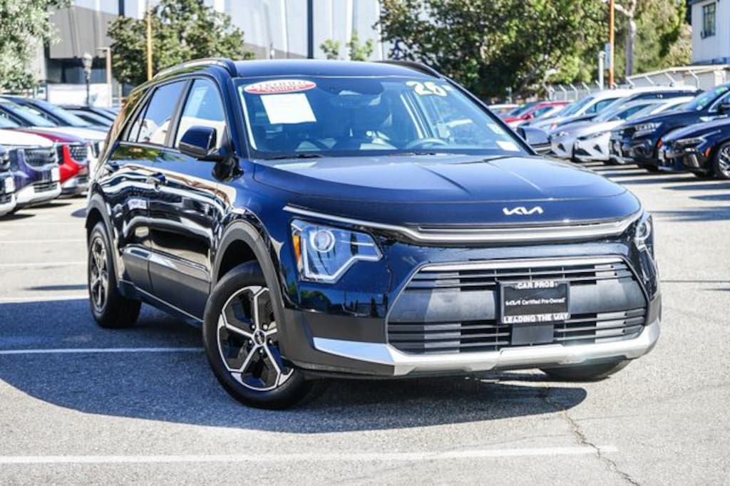 Certified 2025 Kia Niro EX SUV