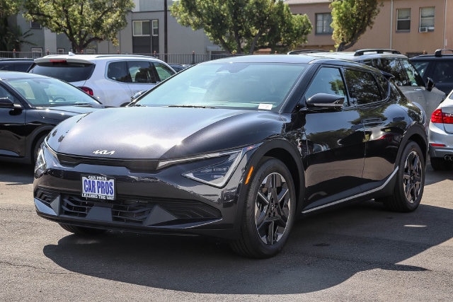 2026 Kia EV6 photo 3