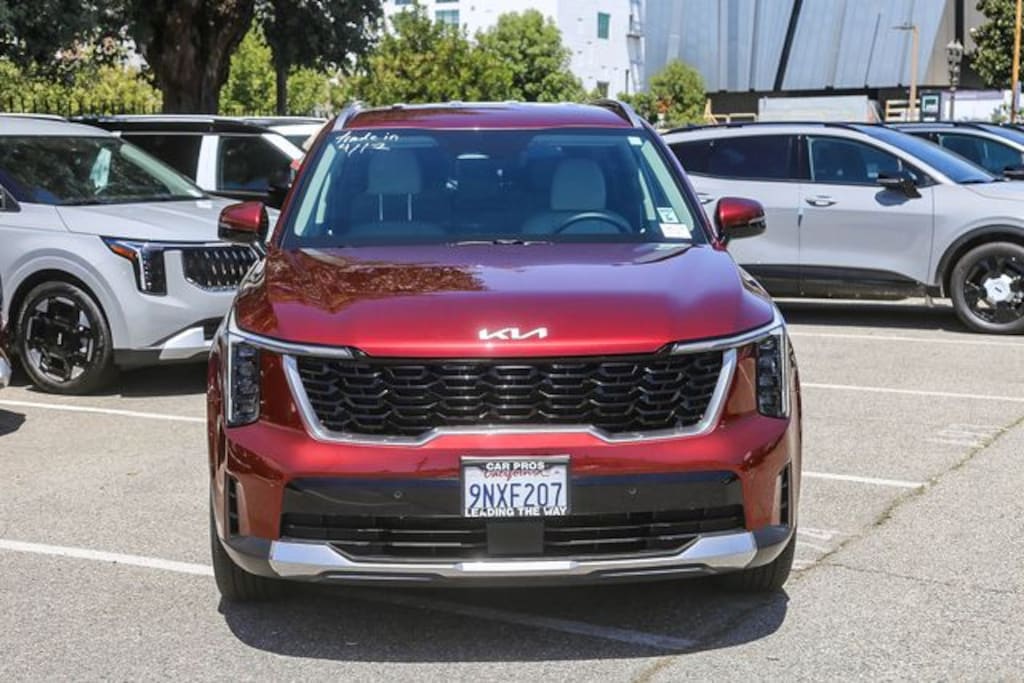 Used 2024 Kia Sorento S SUV