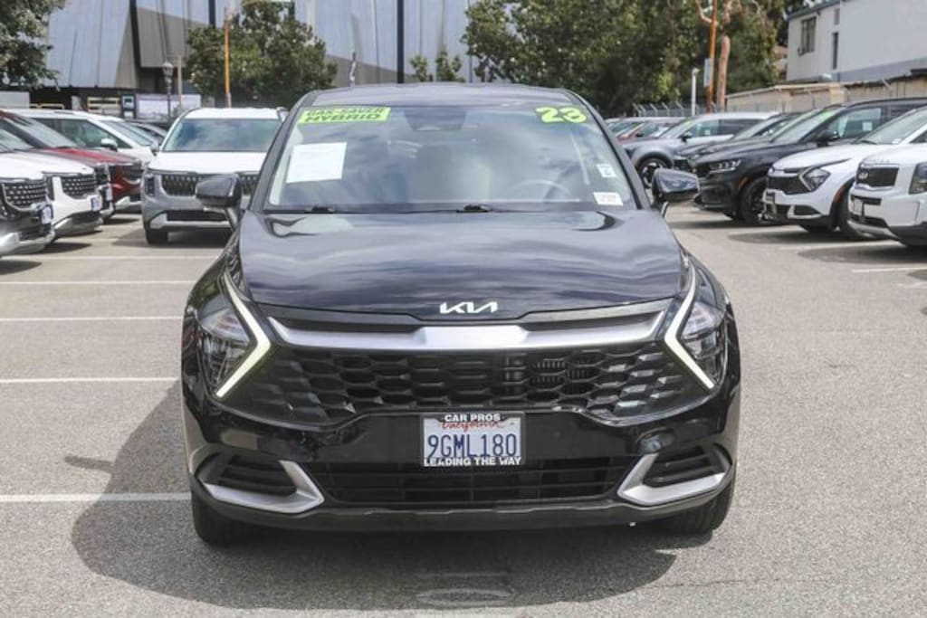 Used 2023 Kia Sportage Hybrid LX SUV