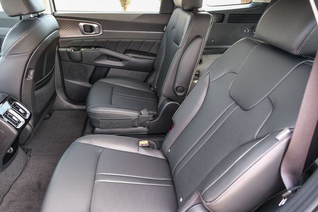 2026 Kia Sorento SX - Photo 20