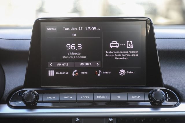 2023 Kia Forte LXS - Photo 17