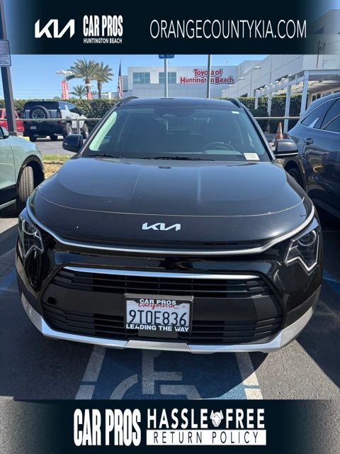 2025 Kia Niro EX HEV's photo