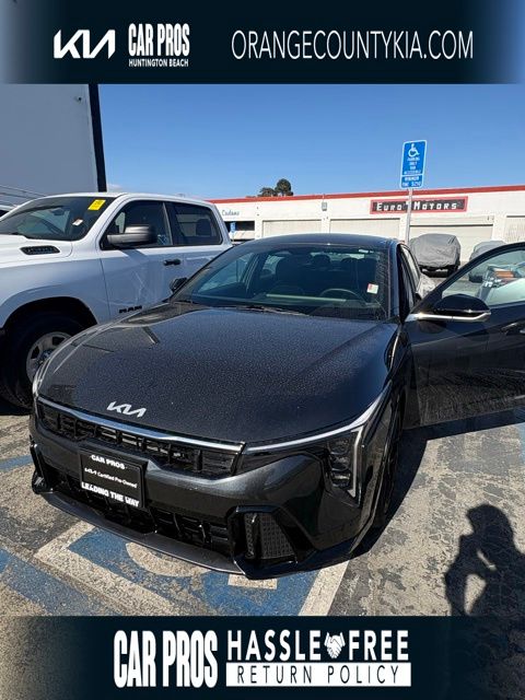 2025 Kia K4 GT-Line AT's photo