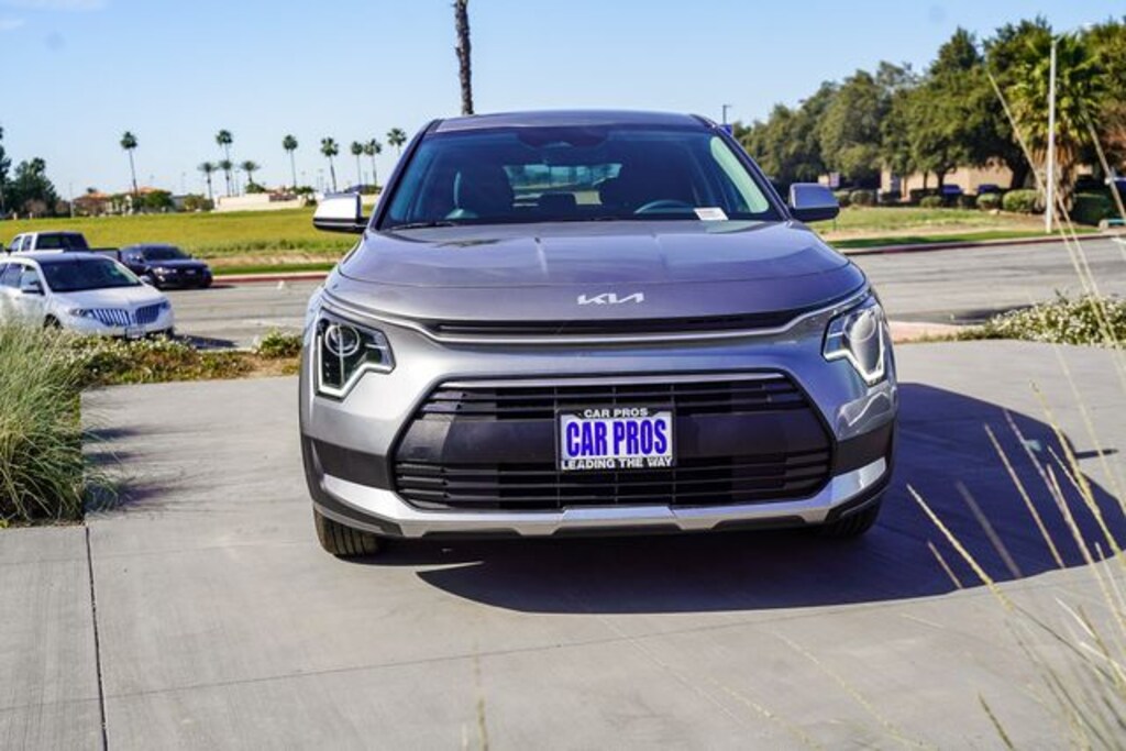 New 2026 Kia Niro LX SUV