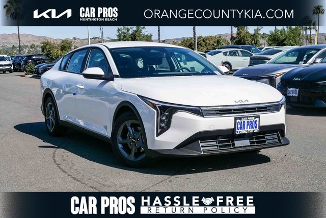 2026 Kia K4 LXS AT's photo