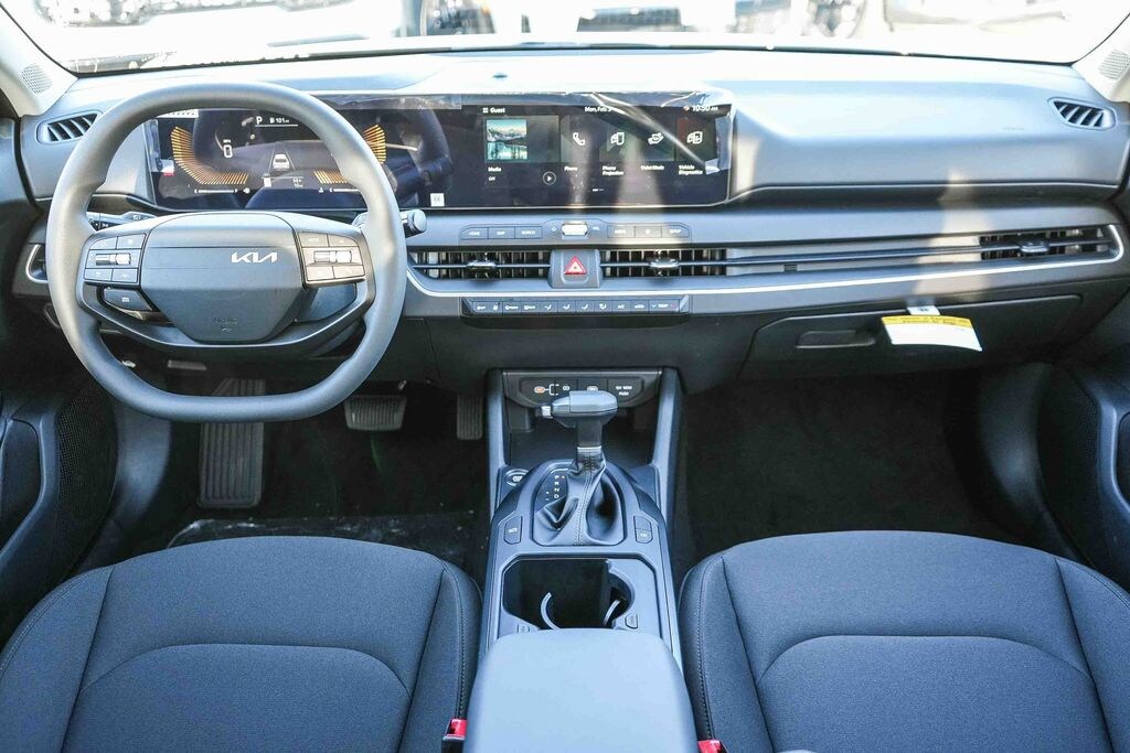 New 2026 Kia K4 LXS Sedan