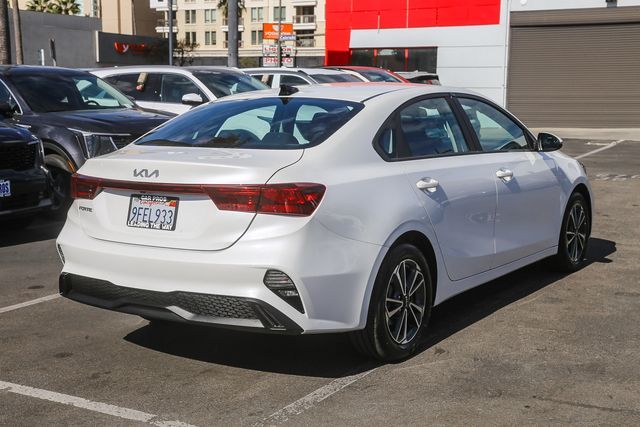 2023 Kia Forte LXS - Photo 12