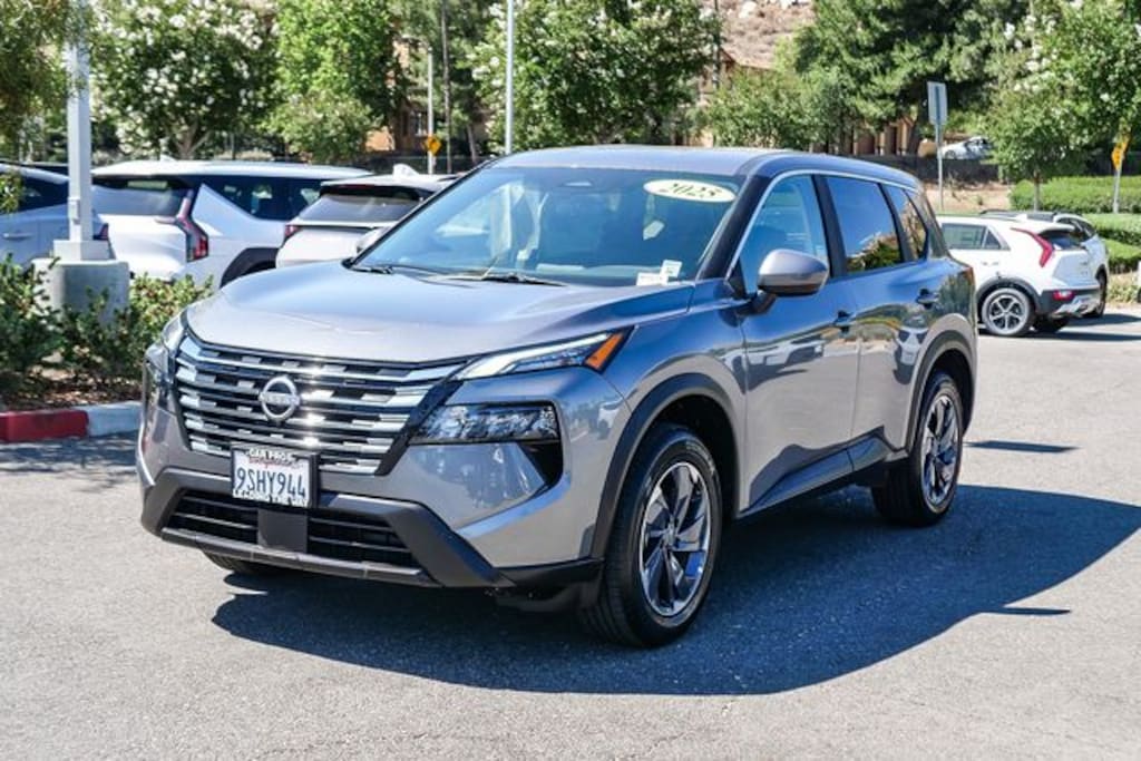 Used 2025 Nissan Rogue SV SUV