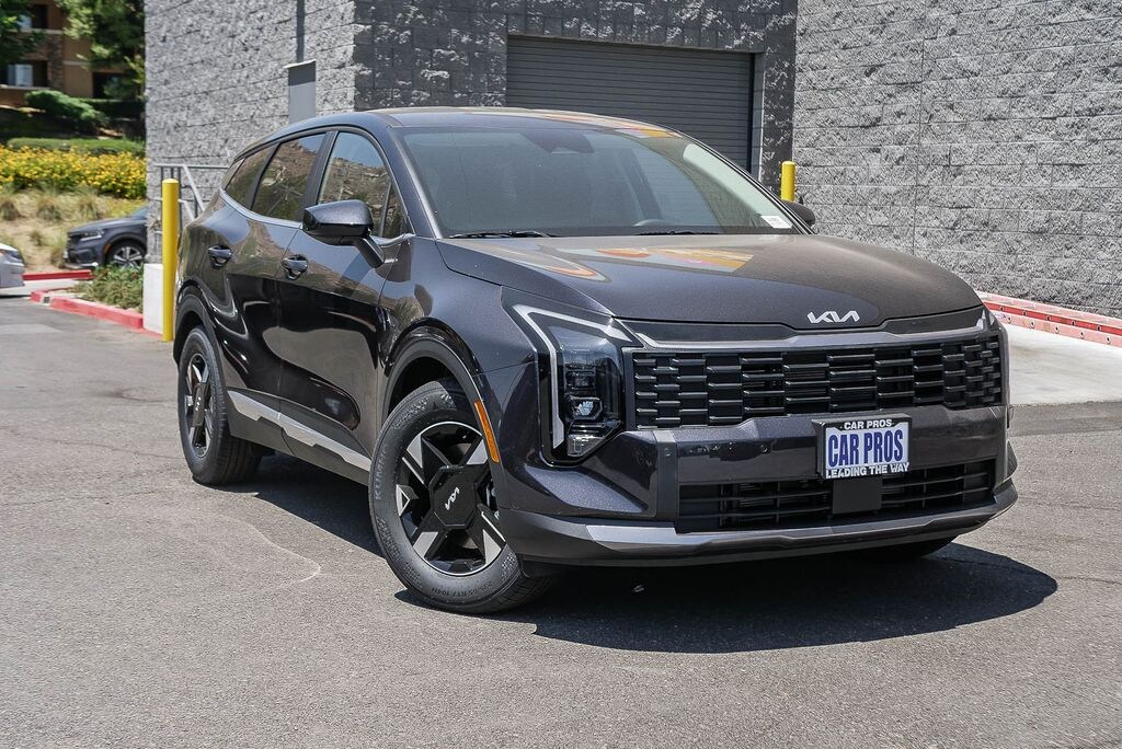 New 2026 Kia Sportage LX SUV