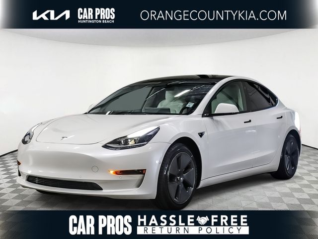 2021 Tesla Model 3 Standard Range Plus's photo