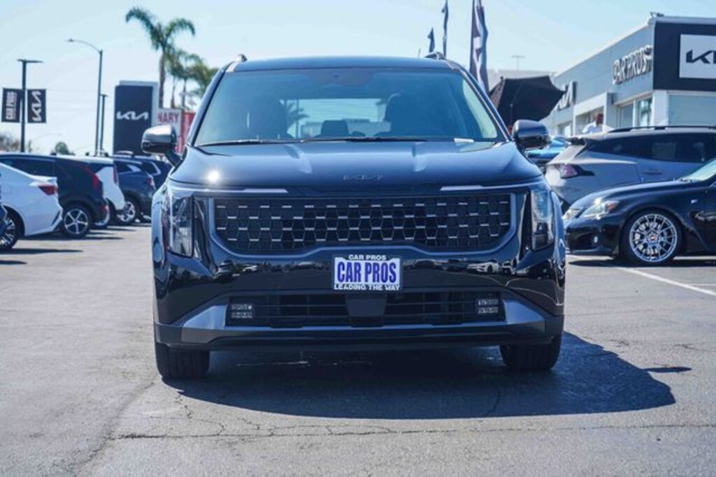 New 2026 Kia Carnival SX Van Passenger Van