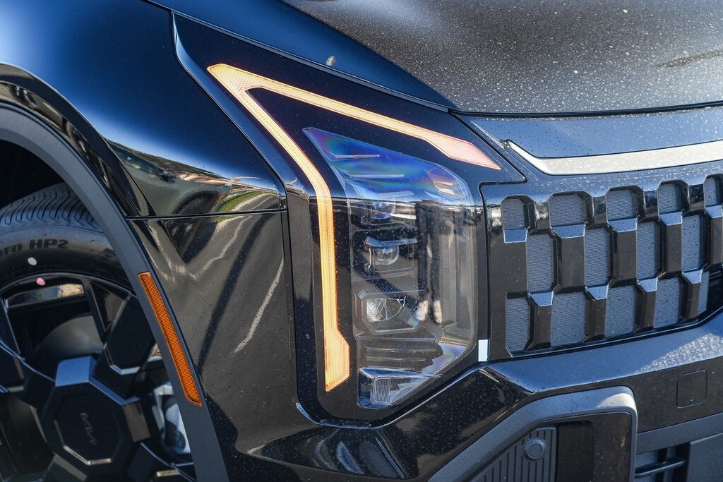 New 2026 Kia Sportage Hybrid X-Line SUV