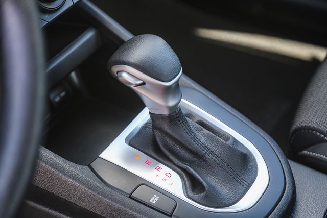 2023 Kia Forte LXS - Photo 22