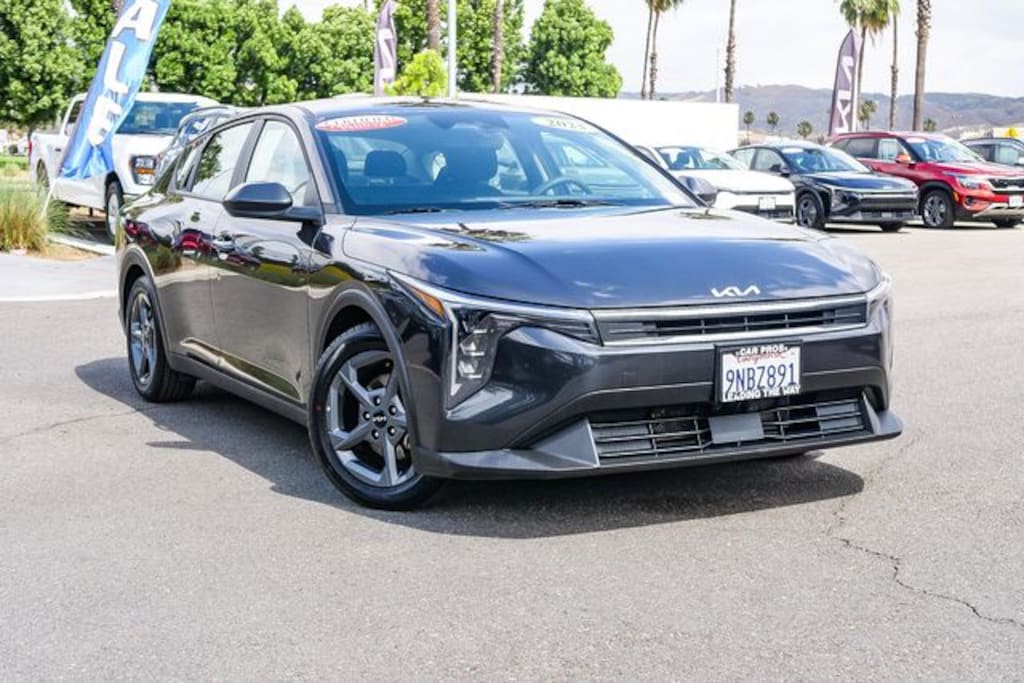 Certified 2025 Kia K4 Sedan