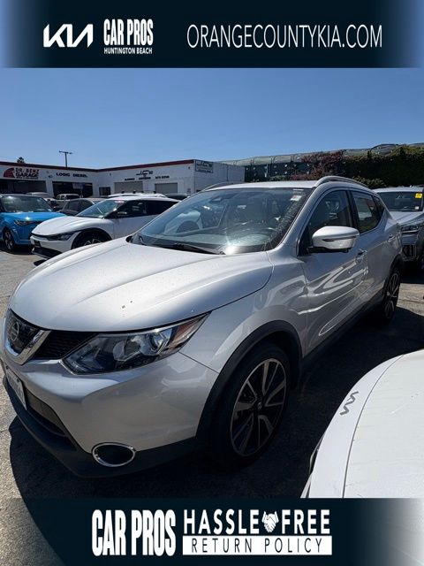2018 Nissan Rogue Sport SL AWD's photo