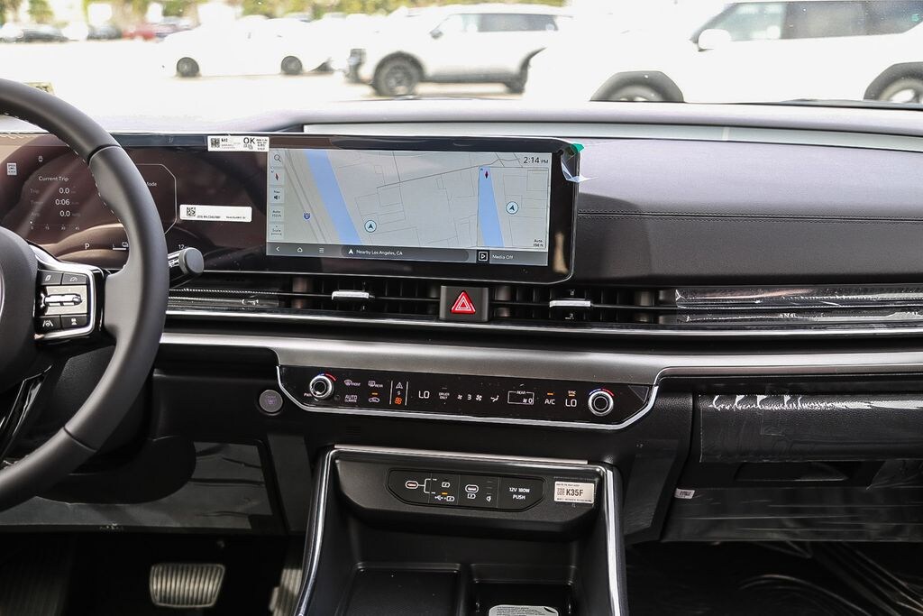 New 2026 Kia Carnival Hybrid SX Van Passenger Van