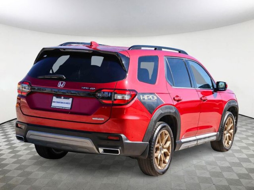 Used 2024 Honda Pilot Touring SUV