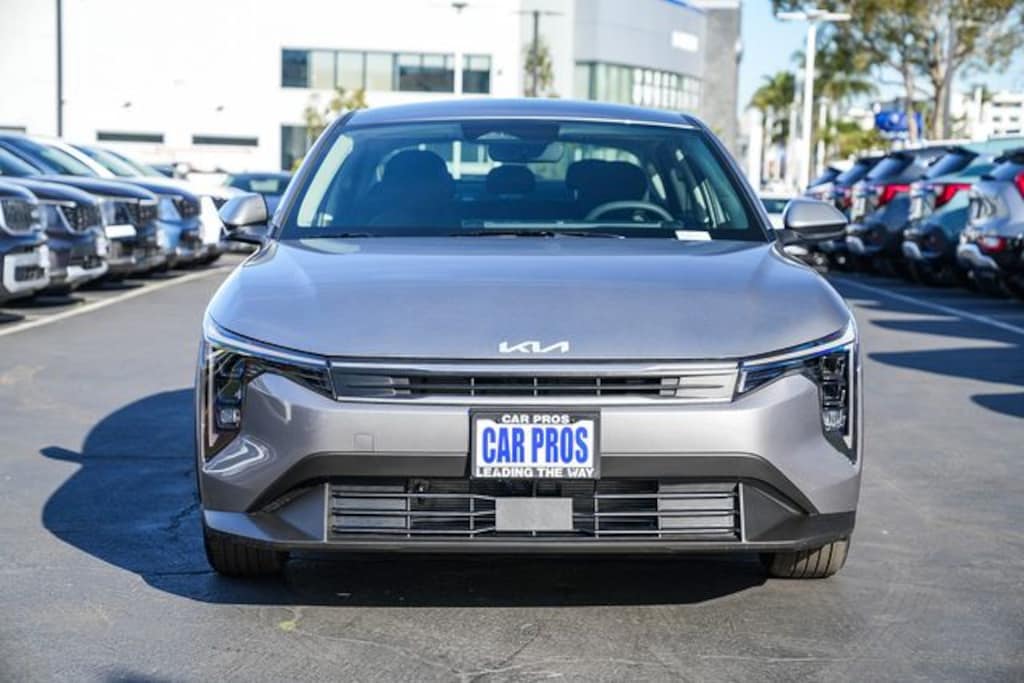 New 2026 Kia K4 LXS Sedan