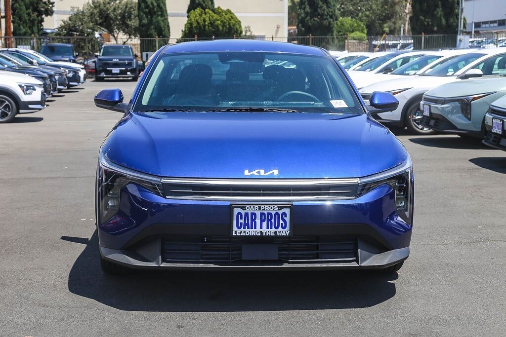 New 2026 Kia K4 LXS Sedan
