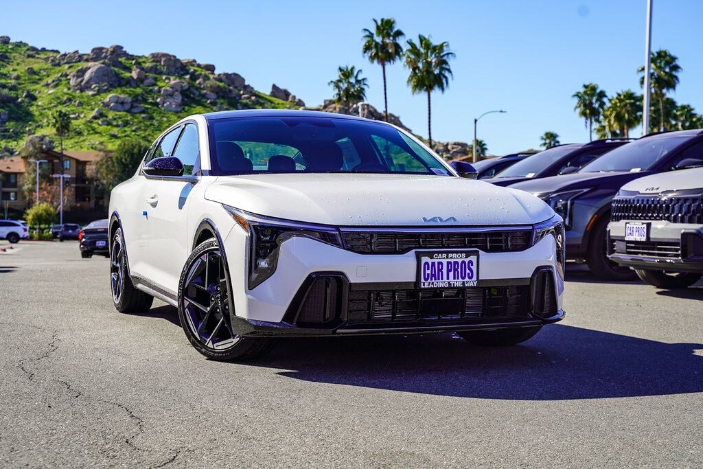 New 2026 Kia K4 GT-Line Sedan