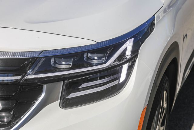 2026 Kia Seltos SX - Photo 12