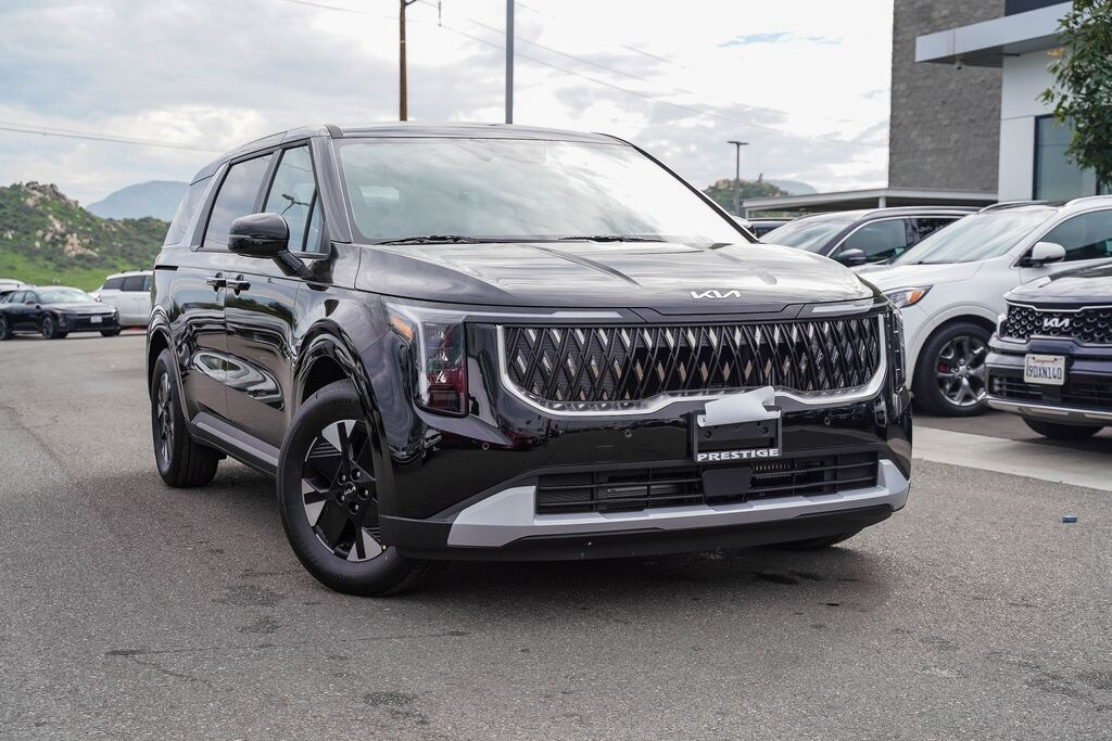New 2026 Kia Carnival Hybrid LXS Van Passenger Van