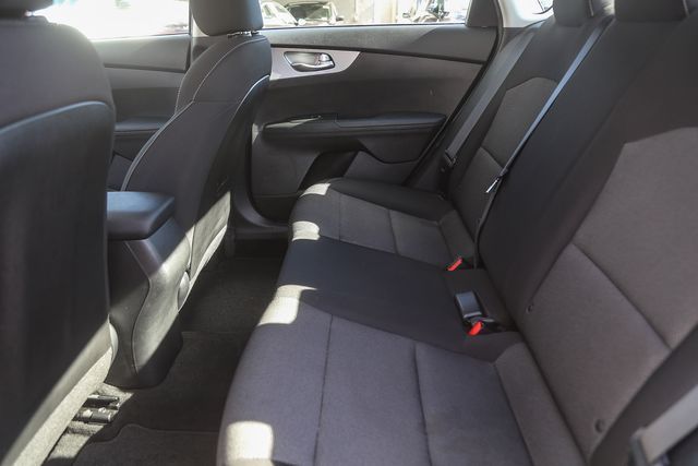 2023 Kia Forte LXS - Photo 21