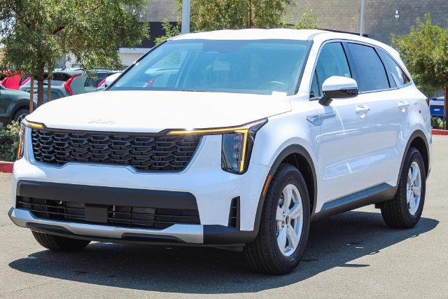 New 2024 Kia Sorento LX SUV