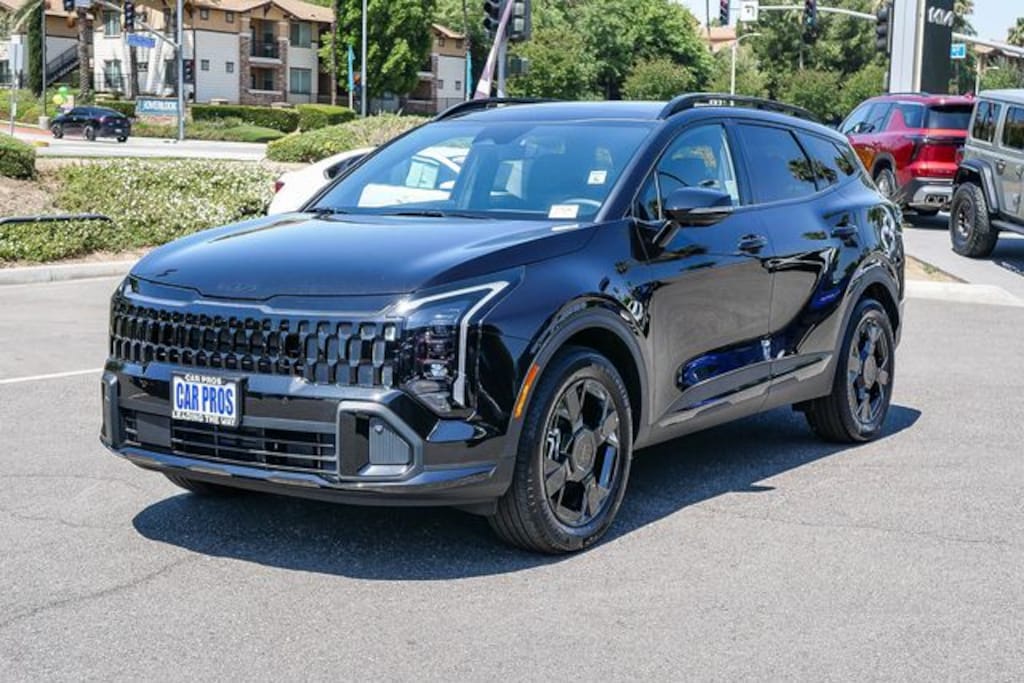 New 2026 Kia Sportage Plug-In Hybrid X-Line SUV